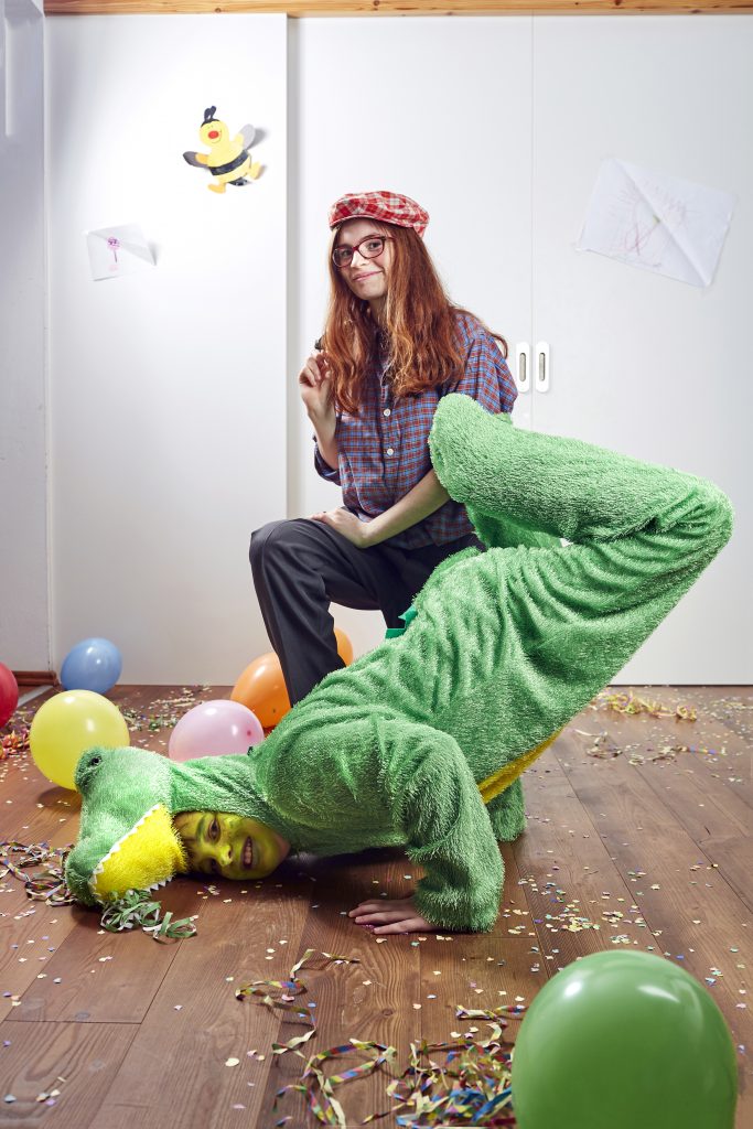 Verkleidung Faschig Krokodil und Künstlerin