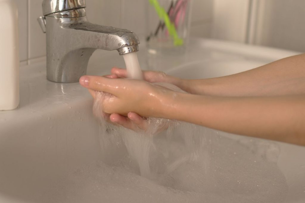 Verätzungen was tun?