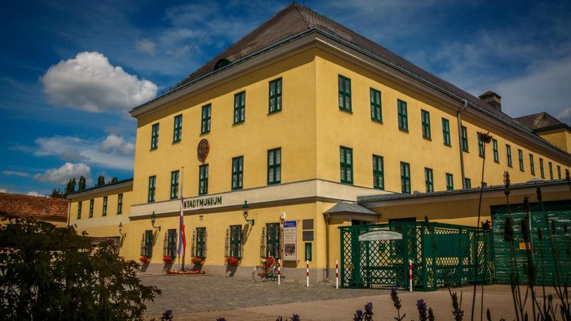 Stadtmuseum Traiskirchen ehemalige Kammgarnfabrik Einblicke in Firmen- und Stadtgeschichte