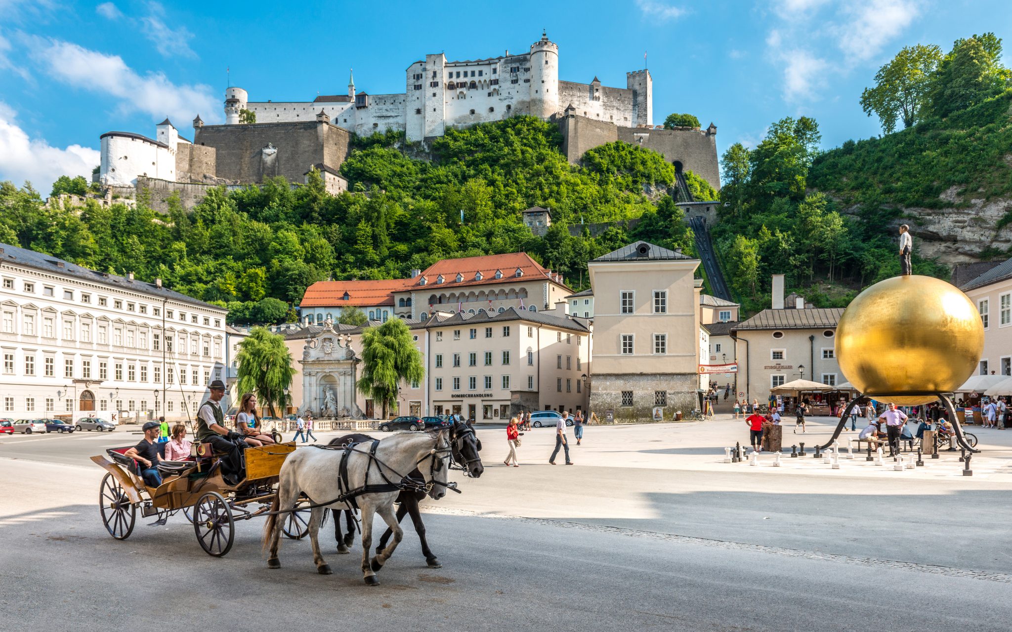 Kapitelplatz Salzburg Sphaera Hohensalzburg