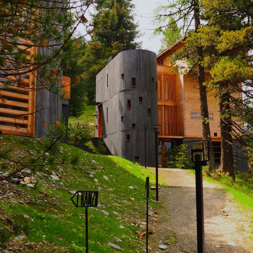 Hollmann am Berg, zwischen den Chalets