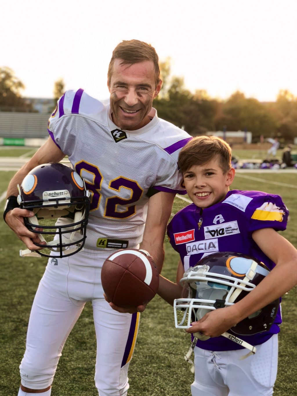 Kai Pflaume und Noa Calaycay