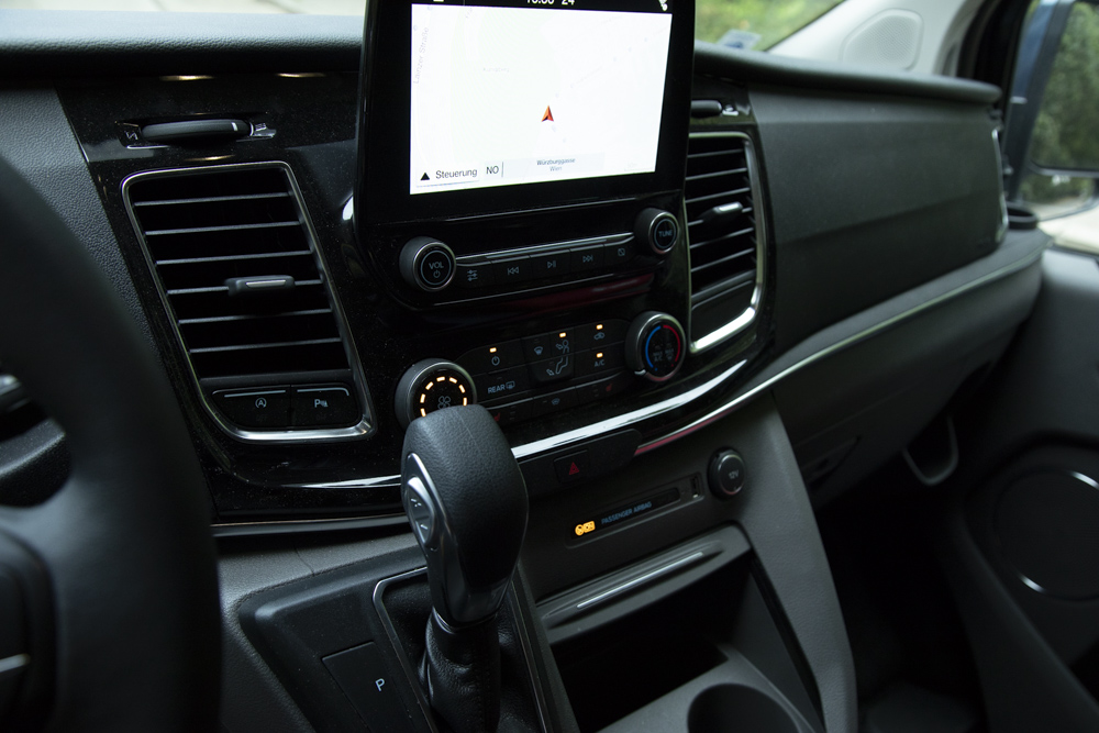 Ford Tourneo Custom 2,0 TDCI Titanium