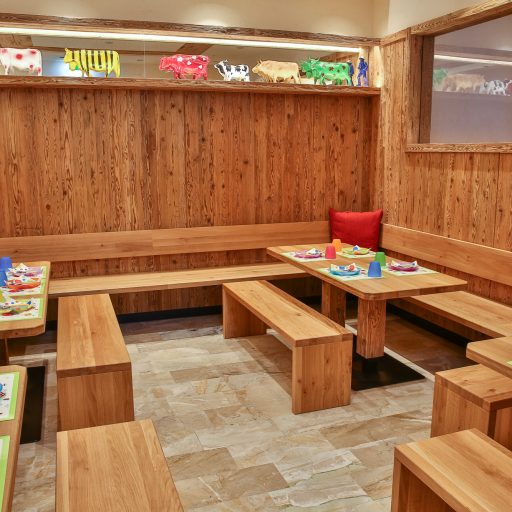betreuter_essbereich_fuer_die_kinder_kinderhotel_buchau