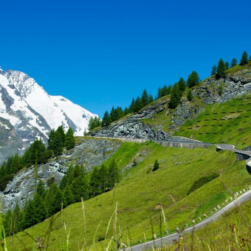 blick-auf-die-grossglockner-hochalpenstrasse