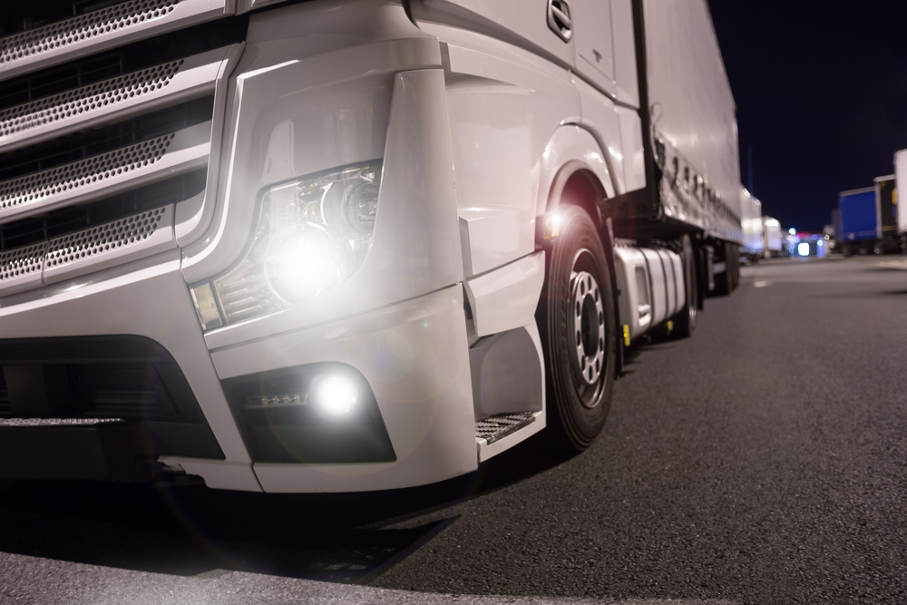 LKW abends toter Winkel