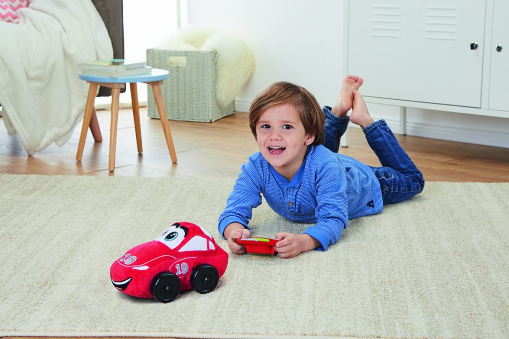 Revellino_RC_Car_Junge_kl