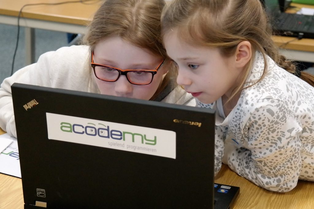 Acodemy Mädchen programmieren