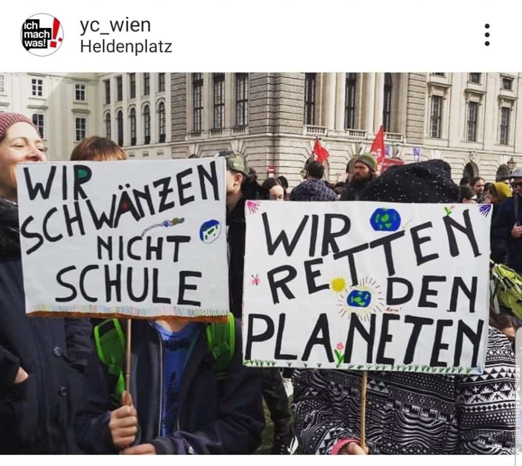 'fridayforfuture Demo am Wiener Heldenplatz