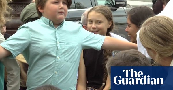 Cortez Tweet Teeanger Bodyguard