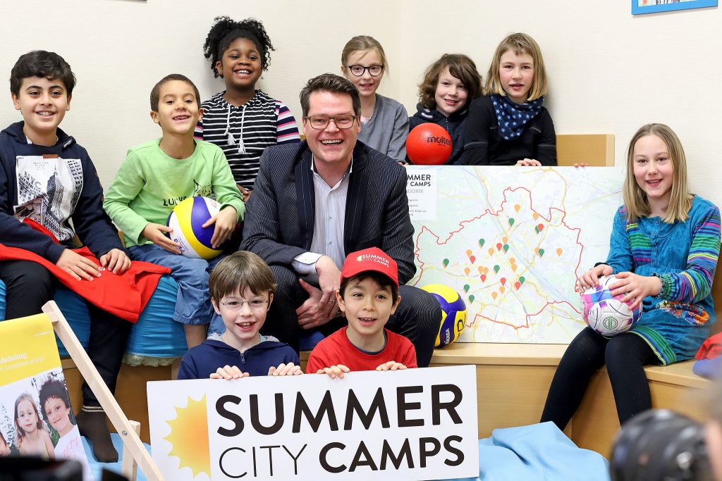 Pressekonferenz zum Start der Anmeldung für die Summer City Camps, mit StR Jürgen Czernohorszky und Mario Rieder, GF der Wiener Kinder- und Jugendbetreuung.