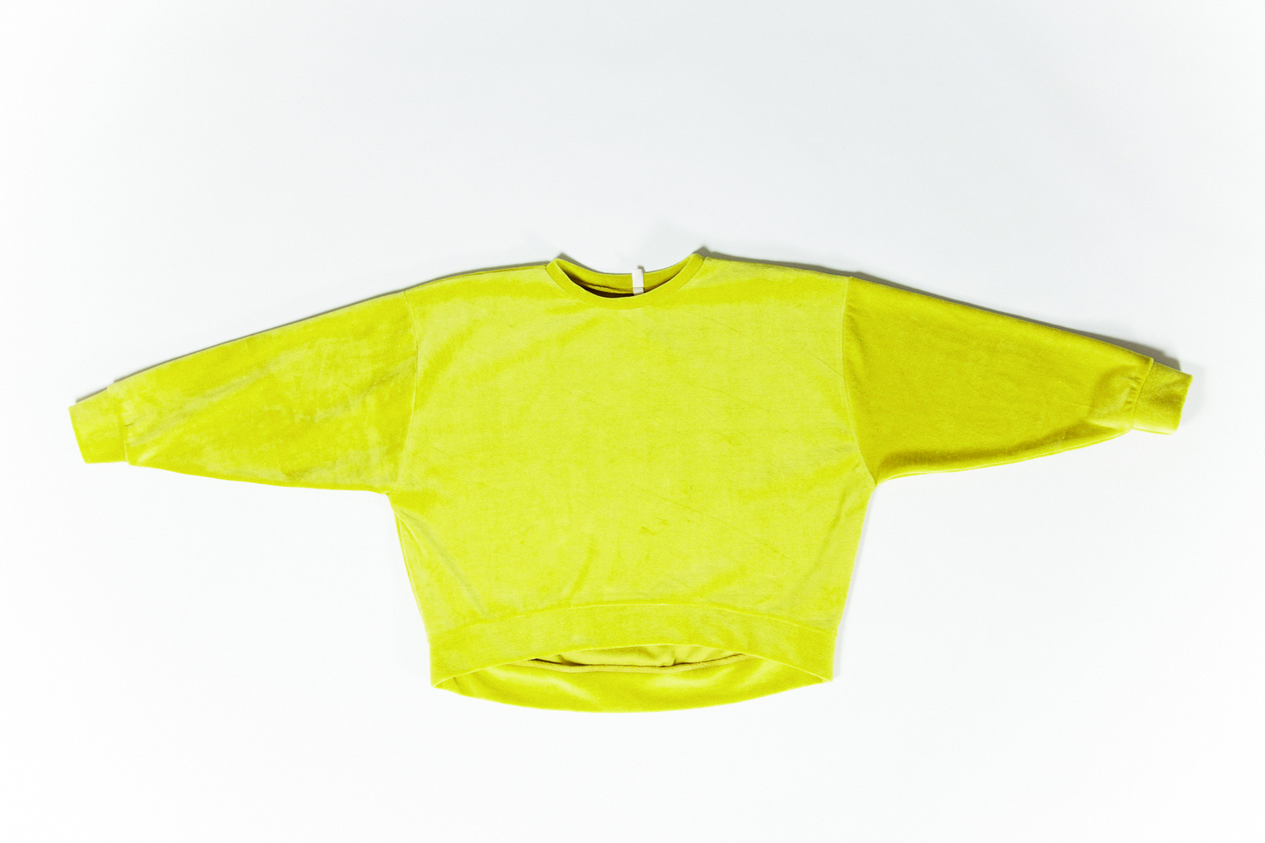 me in wien_Kollektion Niki_Nikipulli, weite A╠êrmel, runder Ausschnitt, gelb_EUR 65