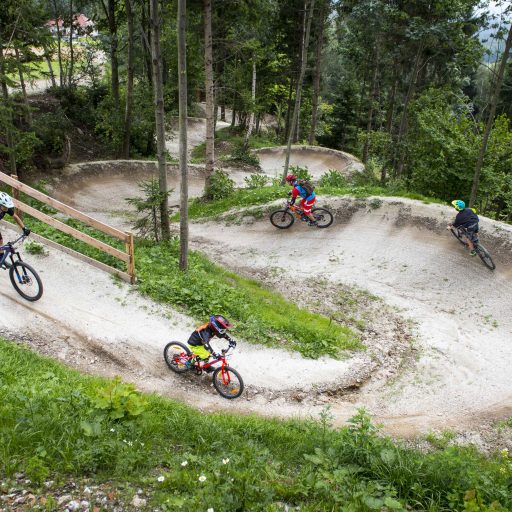 VS_WexlTrails_LoRes_080817_030