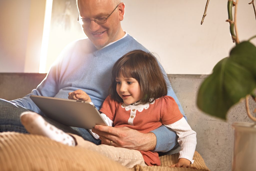 Tablet_Vater_Tochter