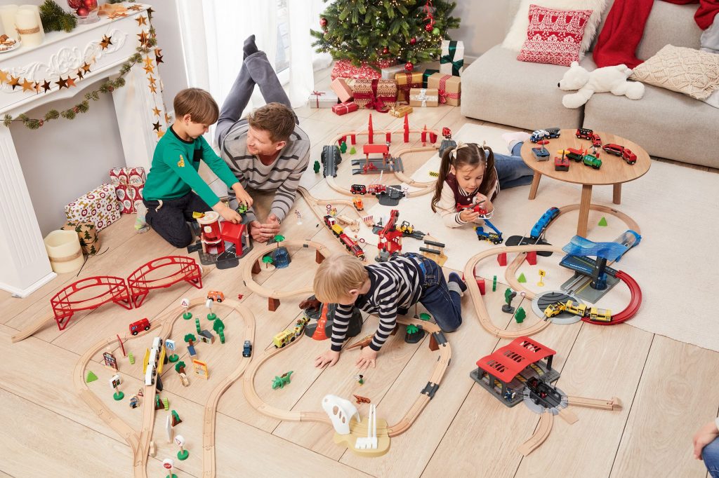 Lidl_Holzspielzeug zugunsten der Kinderburg Rapottenstein