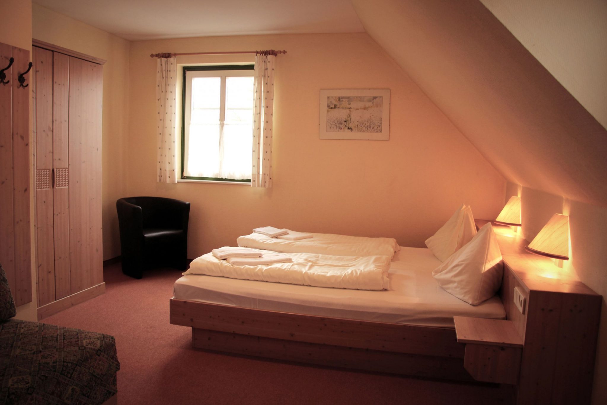 Apartment-Schlafzimmer-Presse-scaled