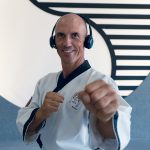 YOUNG-UNG Held Online Kampfstellung