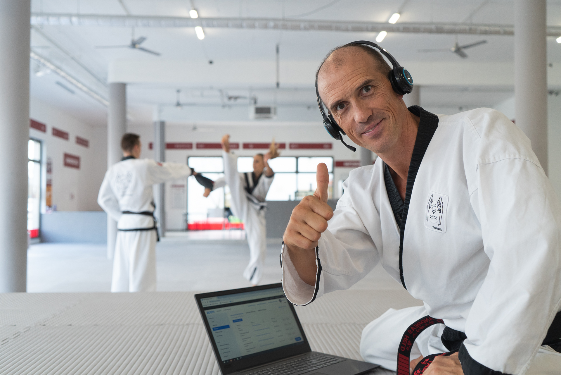 YOUNG-UNG Kind Medaille