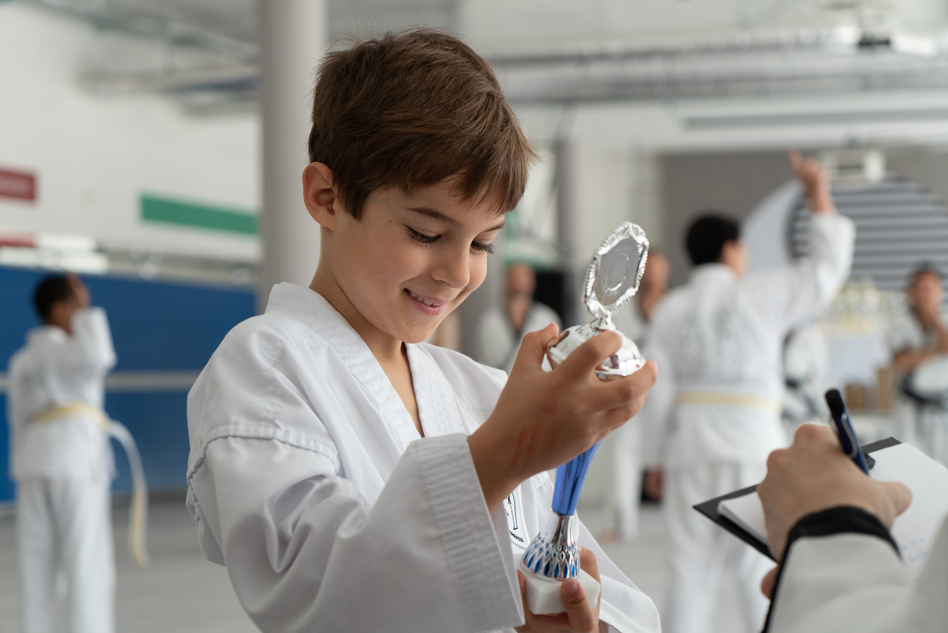 YOUNG-UNG Pokal Kind2