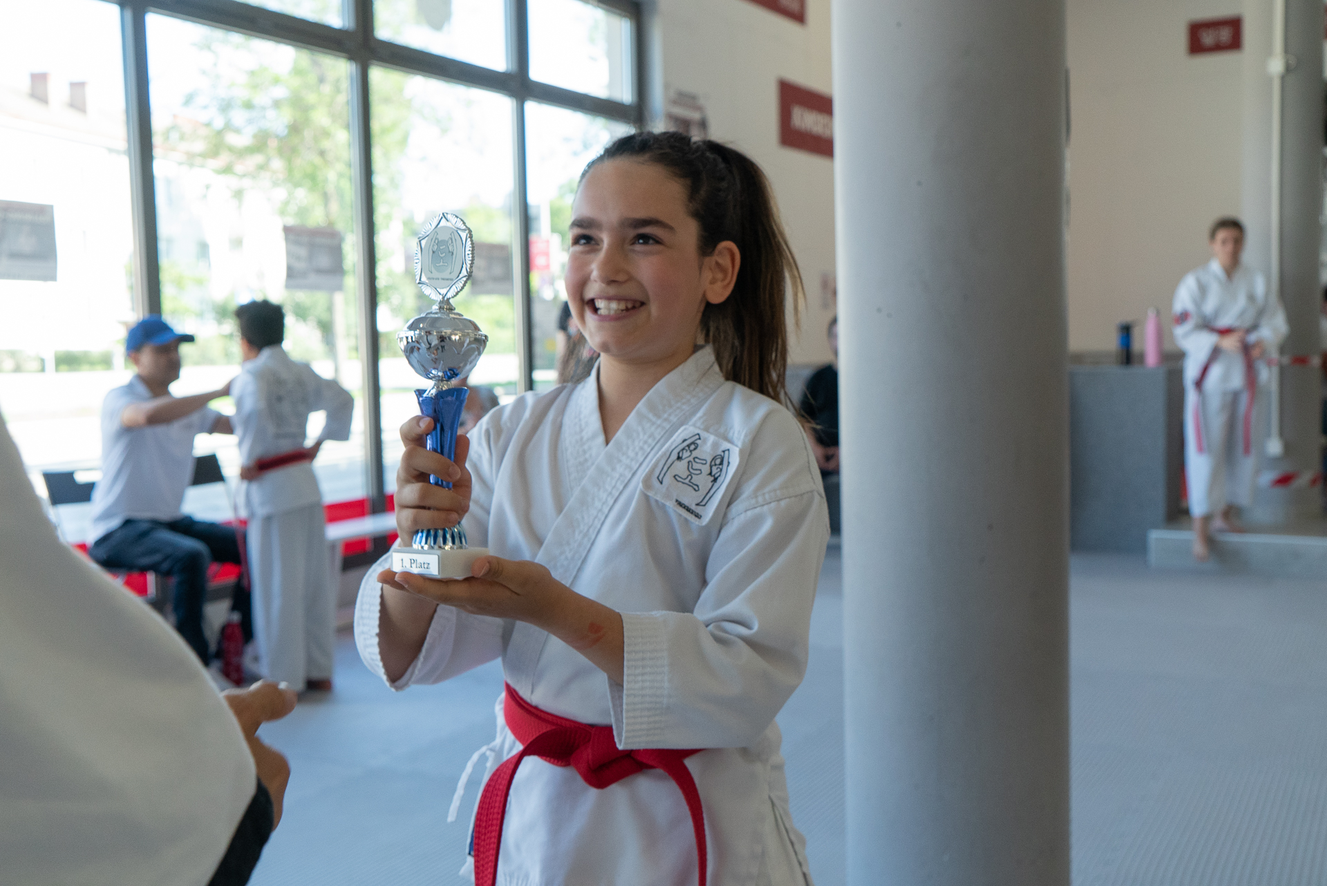 YOUNG-UNG Pokal Mädchen