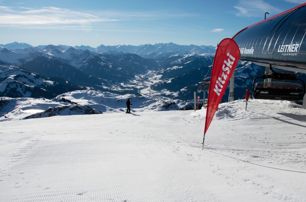 Vom Parkplatz bis zur Piste: KitzSki ist für den Winter bereit. Im Bild: Bergstation 6SB Brunelle am Kitzbüheler Horn