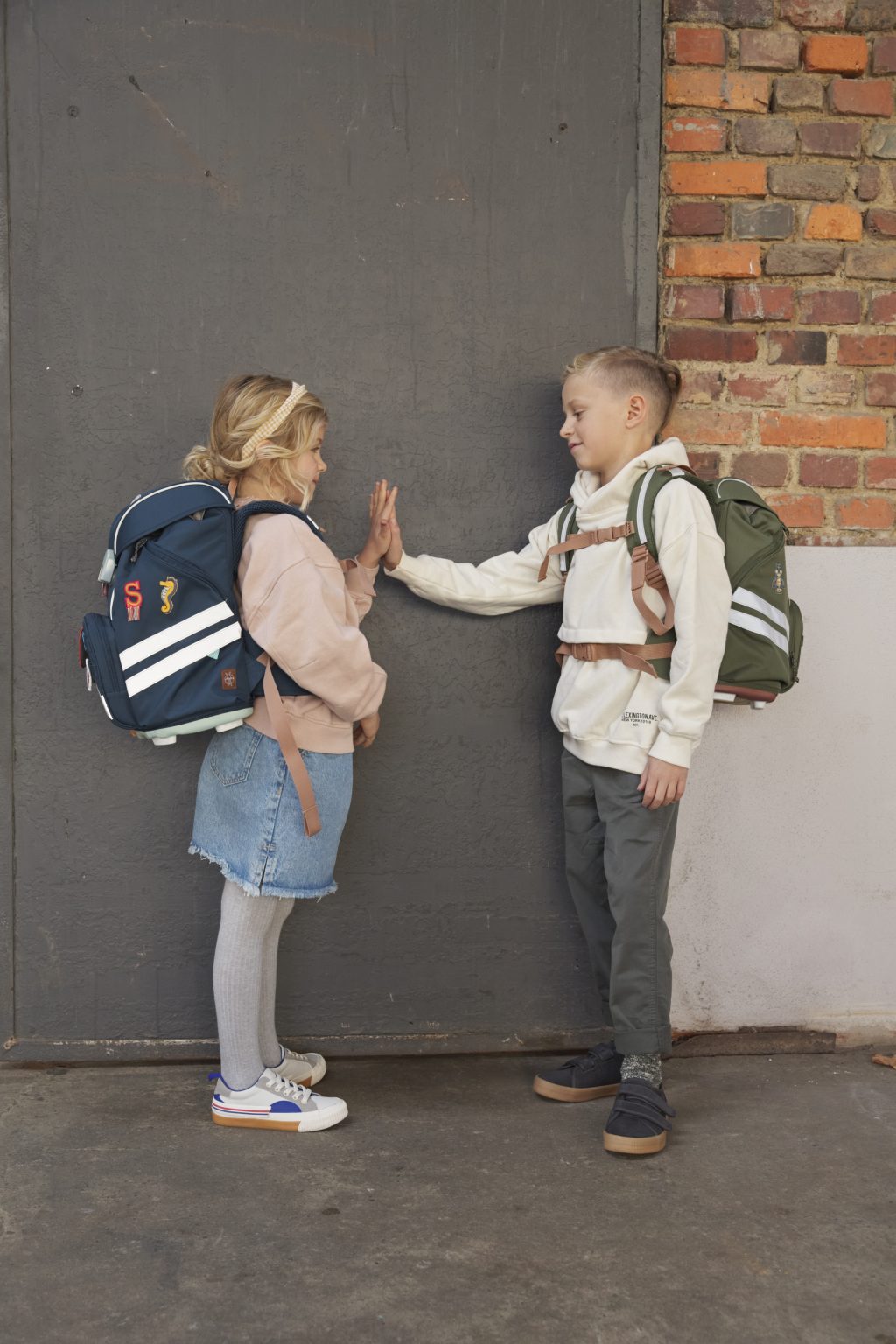 UNIQUE_Schoolbag_Navy & Olive
