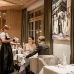 dinner_im_restaurant_hochfirst_c_alexander_maria_lohmann_alpen-wellness_resort_hochfirst