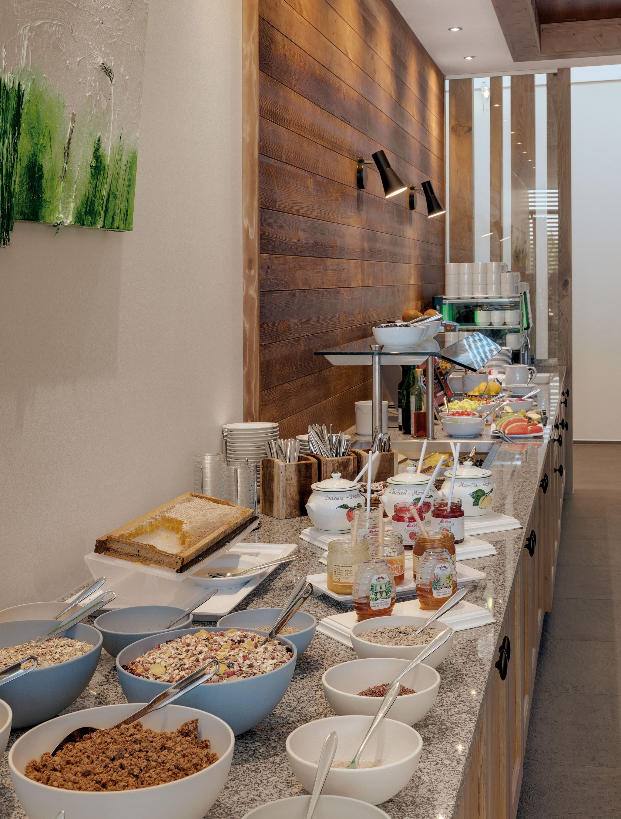 grosse_auswahl_beim_schlemmerfruehstueck_inns_holz_natur-_vitalhotel_und_chaletdorf_boehmerwald