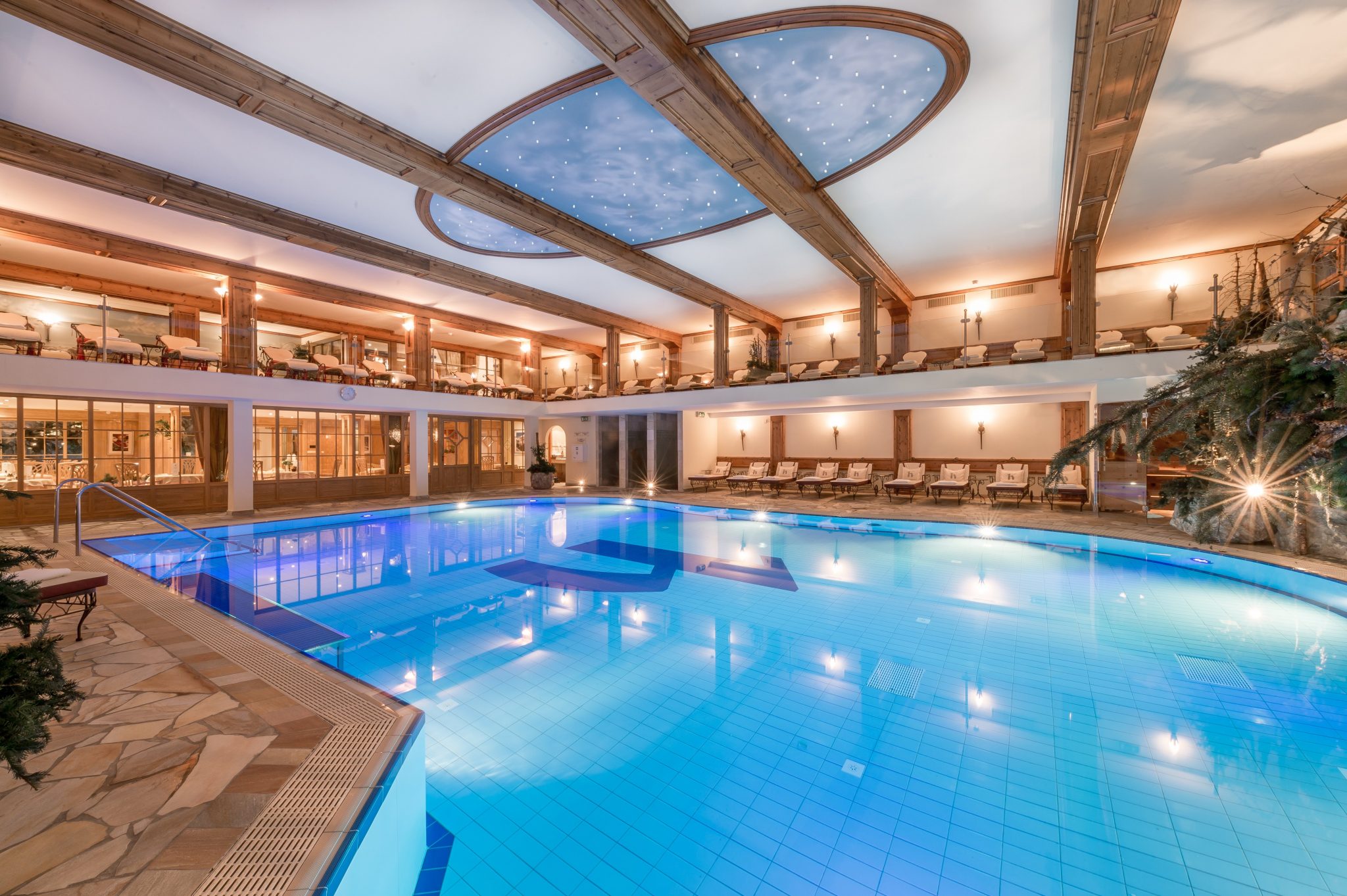 indoorpool_im_hochfirst_c_alexander_maria_lohmann_alpen-wellness_resort_hochfirst
