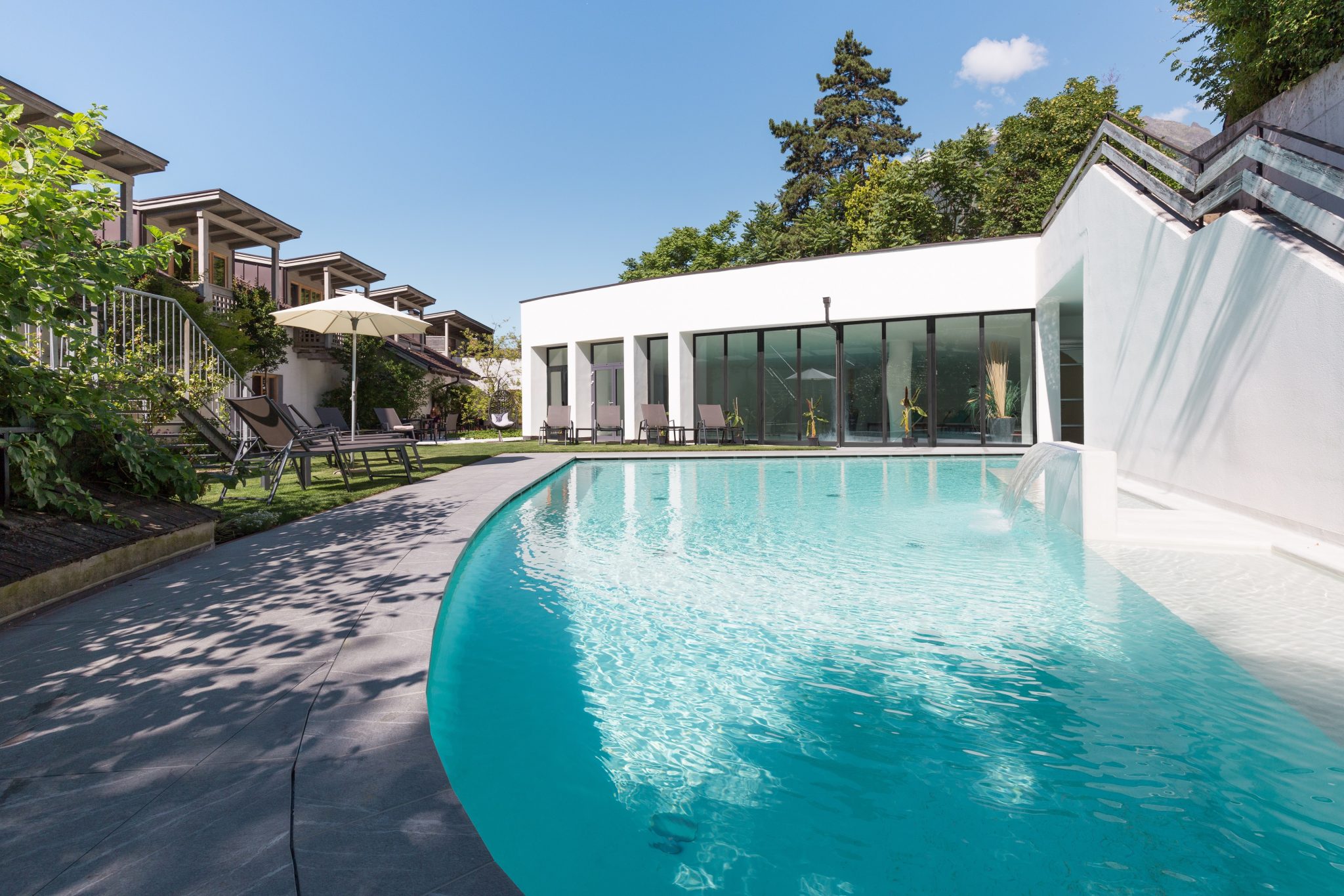 outdoorpool_c_tobias_mueller_hotel_botango