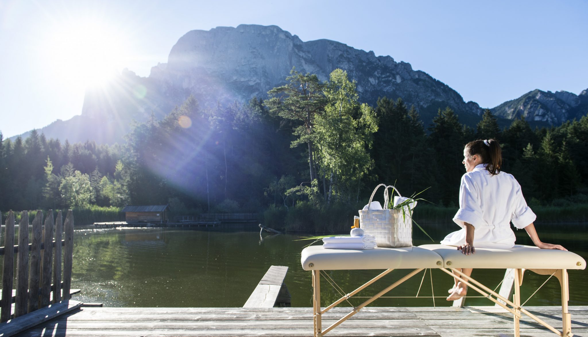 wellnessen_und_die_zeit_am_voelser_weiher_geniessen_c_seiser_alm_marketing_-_helmuth_rier_hotel_steger-dellai