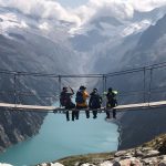 panoramablick_ueber_den_see_auf_die_zillertaler_alpen_von_der_olpererhuette_aus_c_tourismusverband_tux_alpinhotel_berghaus