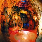 zeit_zu_zweit_in_der_whirlpoolgrotte_geniessen_c_peter_zotz_romantik_resort_spa_der_laterndl_hof_0