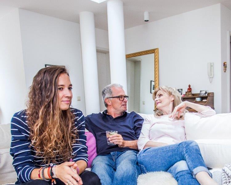 Familie mit Teenager Deutscher Vreband für Ergotherapie e.V.