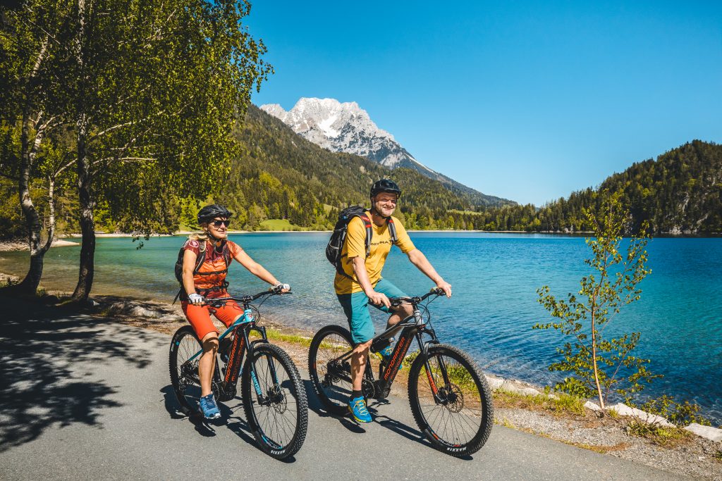 E-Bike-Tour am Hintersteinersee in Scheffau in der Region Wilder Kaiser.