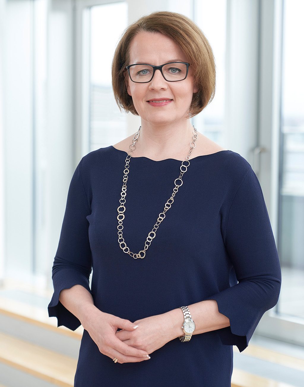 Teschl-Hofmeister_blaues_Kleid Philipp Monihart