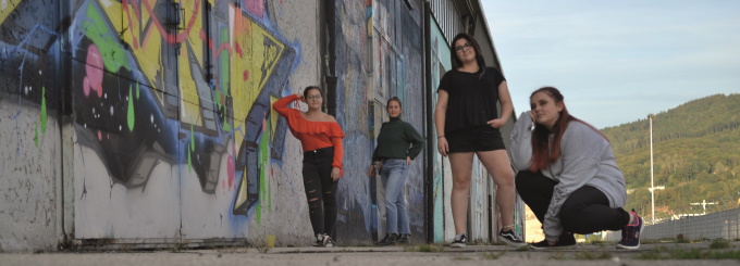 Girls_Mural_Harbor_Grillen_Foto_VJF