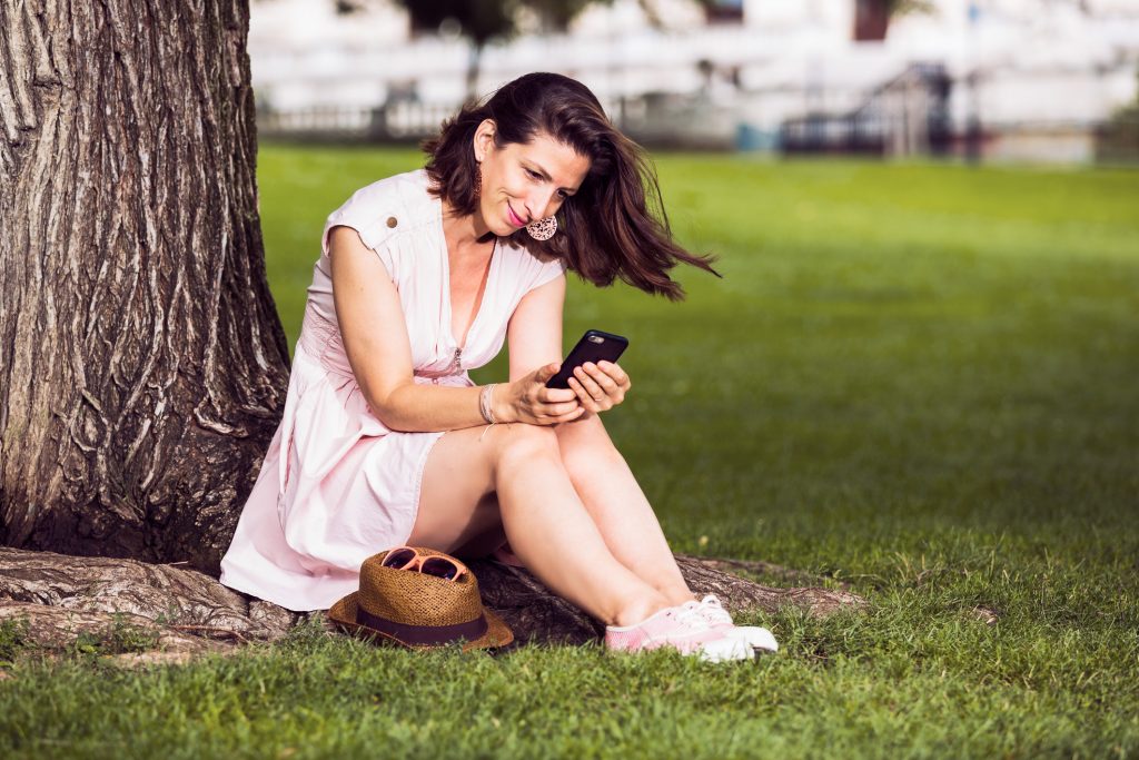 Rund 440 Euro geben wir fuers Handy aus (Copyright tarife.at_ Harald Lachner)