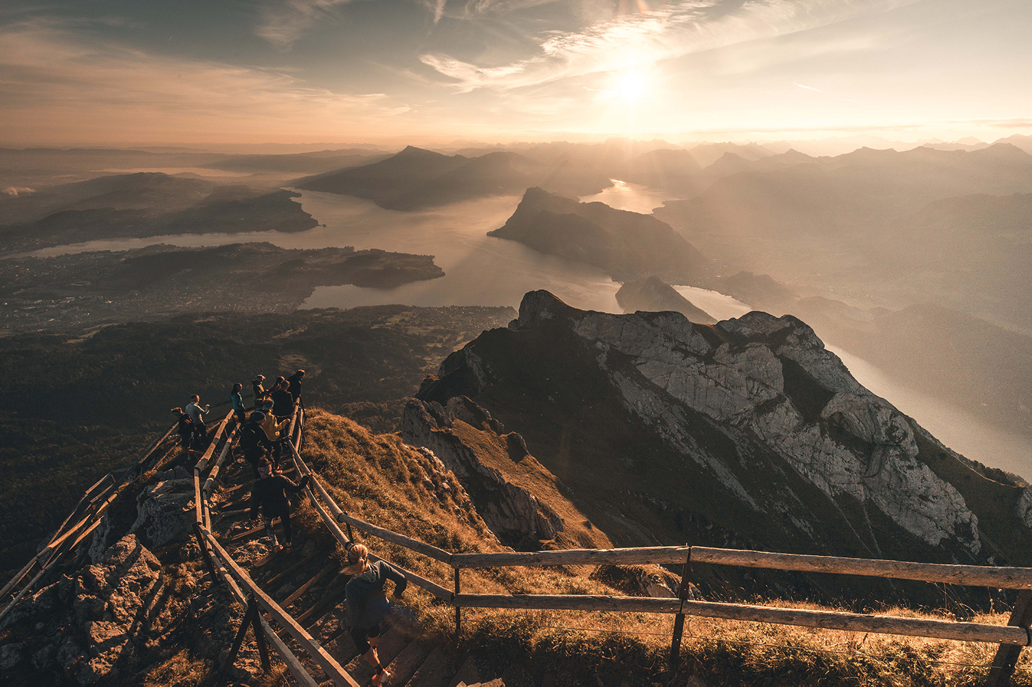 Sonnenaufgang auf Pilatus Kulm im Sommer