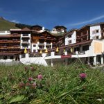 aussenansicht_im_sommer_hotel_klausnerhof