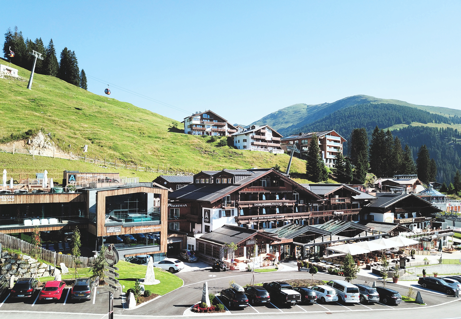 aussenansicht_im_sommer_my_alpenwelt_resort