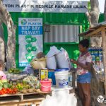 Market in front of Haiti Sant Koleksyon collection branch. Landscape view.