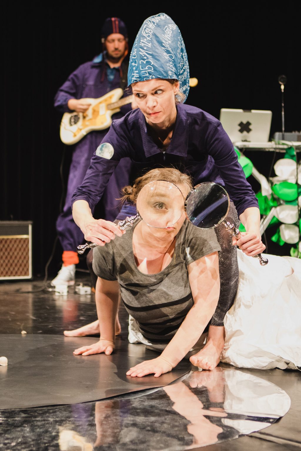 Die Schnecke im Universum(c) Ela Grieshaber 2