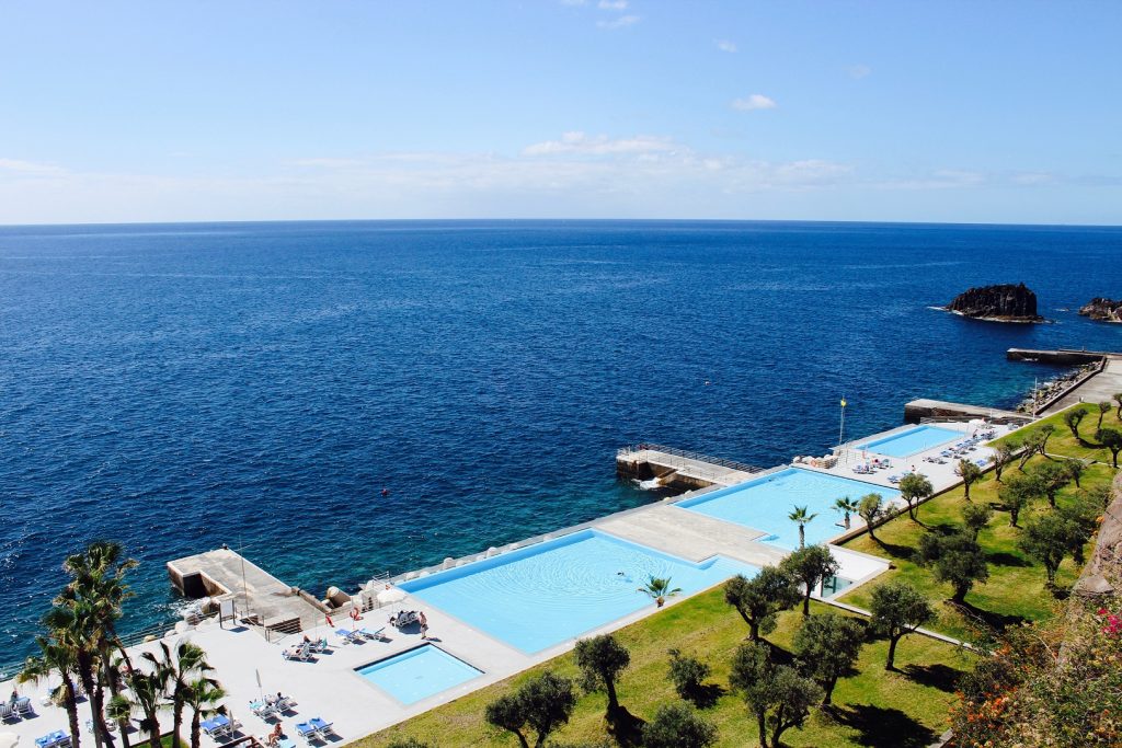 Madeira_Swimming-Pool-Outdoor_Eurotours