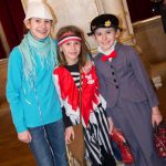 3 Mädchen Verkleidet(c)Peter Korp_Kinderfreunde