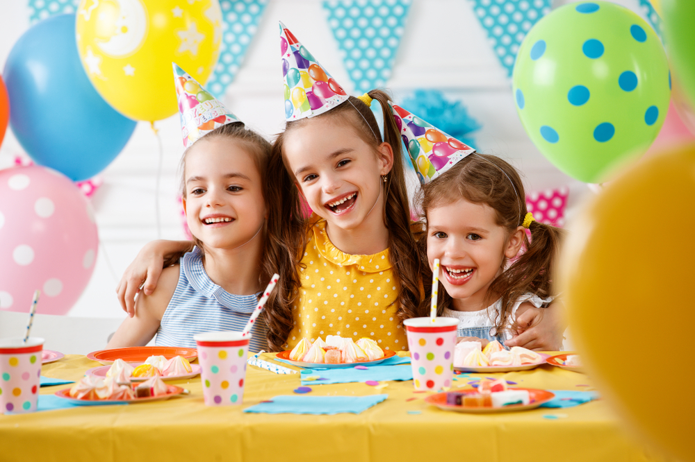 Children's,Birthday.,Happy,Kids,With,Cake,And,Ballons