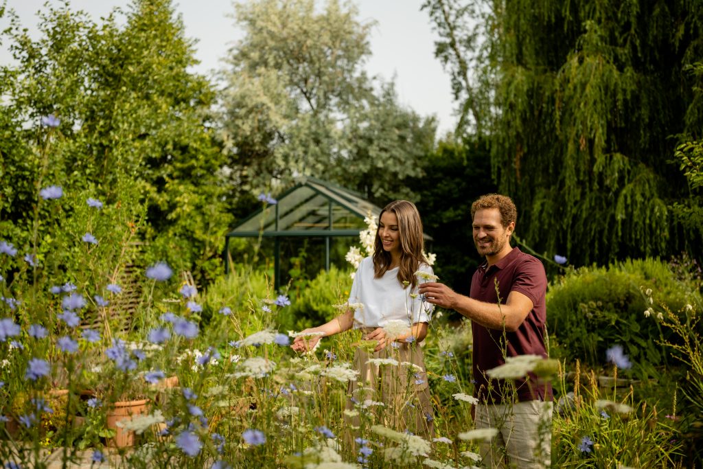 Mit den Öffis im VOR sind viele blütenreiche Ausflugsziele wie Die GARTEN TULLN bequem zu erreichen.