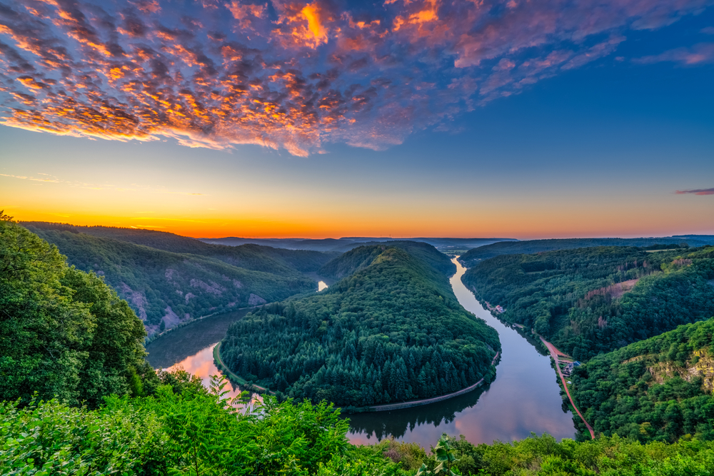 Sunrise,View,Of,Saar,River,Valley,Near,Mettlach.,South,Germany