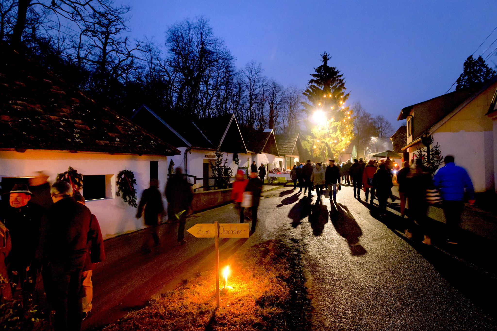 Advent in der Weinviertler Kellergasse 1 -® Weinviertel Tourismus _ Astrid Bartl