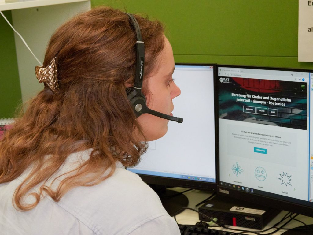 Hotline Rat auf Draht